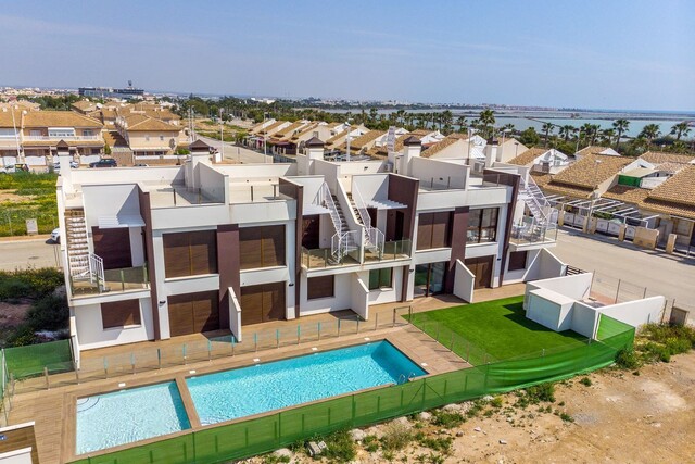 Bungalow - Maisonette Belich II bovenste verdieping appartement met solarium-GROOT DAK TERRAS- met uitzicht op zee in San Pedro del Pinatar, Costa Cálida, Murcia Spanje te koop.