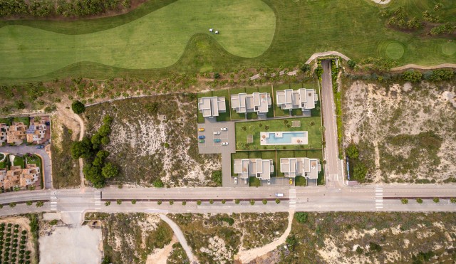 Eerste lijn Golfbaan luxe herenhuis uitzicht op golfbaan La Finca Golf  en Spa resort, Algorfa, Costa Blanca Zuid, Spanje te koop
