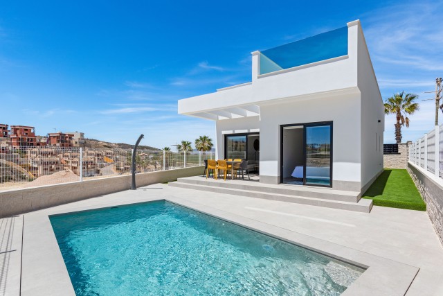Villa in Algorfa met privézwembad en solarium, met uitzicht op de golfbaan, La Finca Golf, Zuid-Costa Blanca, Alicante, Spanje.