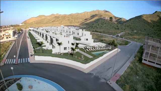 Paradijs tussen de bergen en palmbomen.  Exclusieve Geschakelde Woningen of Maisonette bungalows met Zwembad in Cox, Costa Blanca Zuid , Spanje te koop