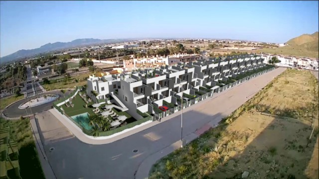 Zeer ruime Exclusieve Geschakelde Woningen met Zwembad en Solarium in Cox, Costa Blanca zuid, Alicante, Spanje