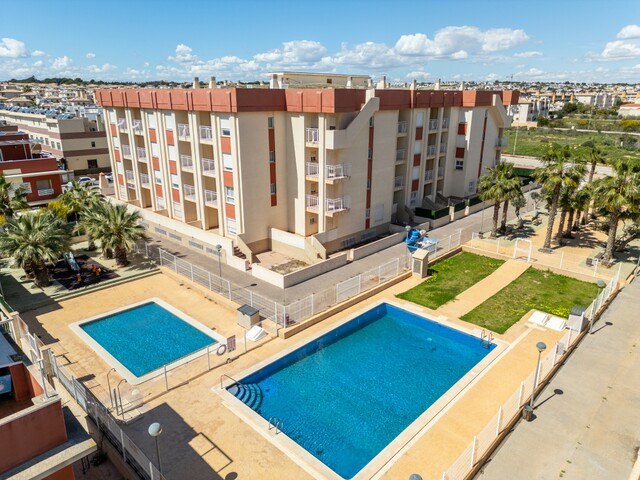 Appartement in het Residentiële Complex Perla Del Mar, Lomas de Cabo Roig, Costa Blanca Zuid, Alicante, Spanje.