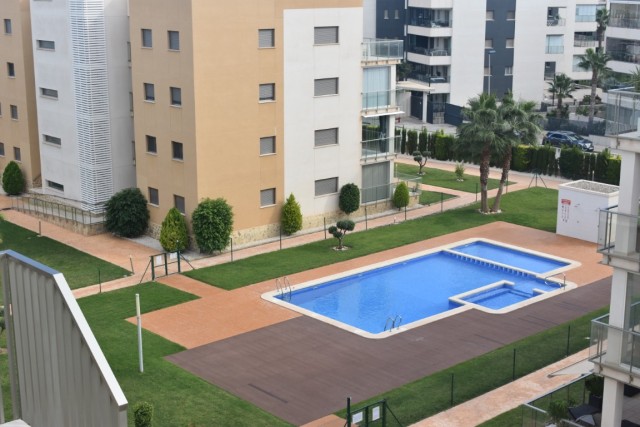 Welkom bij deze fantastische appartementenpromotie in Villamartín, 3 gemeenschappelijke zwembaden, Costa Blanca Zuid, Alicante, Spanje.