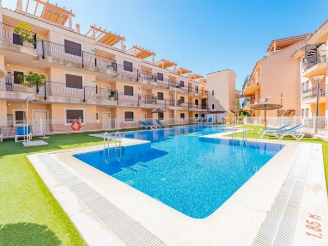 Toeristisch resort aan de zuidkust van de Costa Blanca, appartementen te koop in Águila met grote terrassen en dicht bij het strand, Costa Cálida, Murcia, Spain.